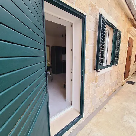 Renco アパート *