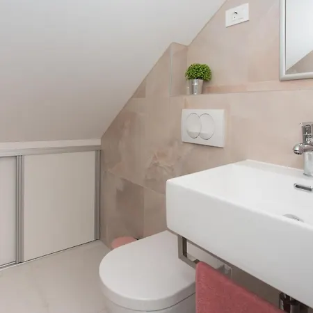 Apartment Renco *